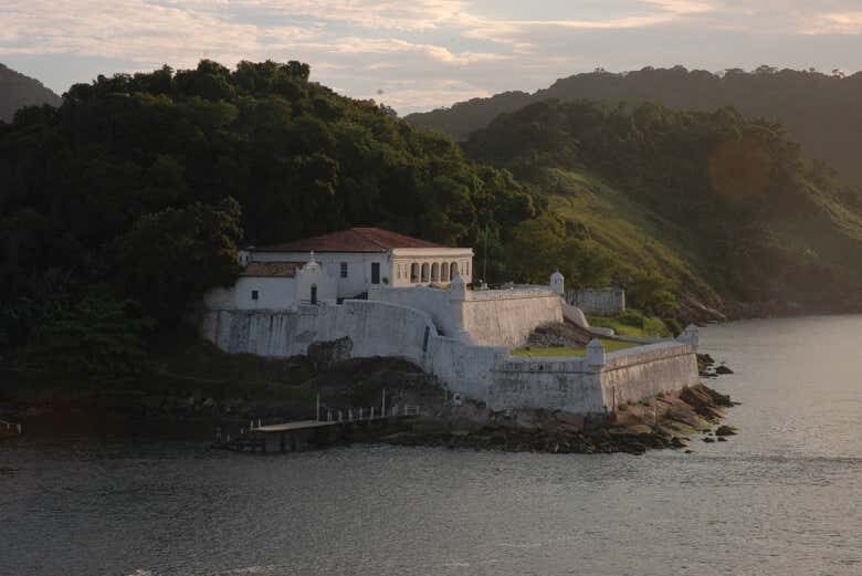Exploração Privada às Deslumbrantes Praias do Guarujá!