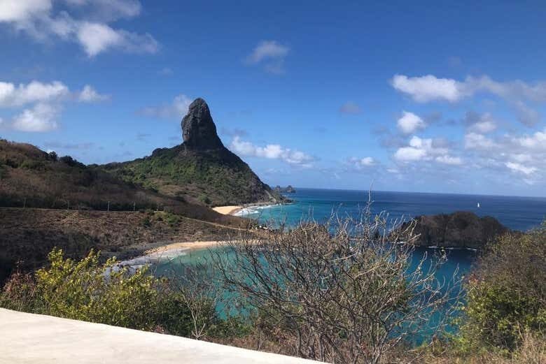 Tour Privado por Fernando de Noronha: Descubra o Paraíso Exclusivamente para Você!