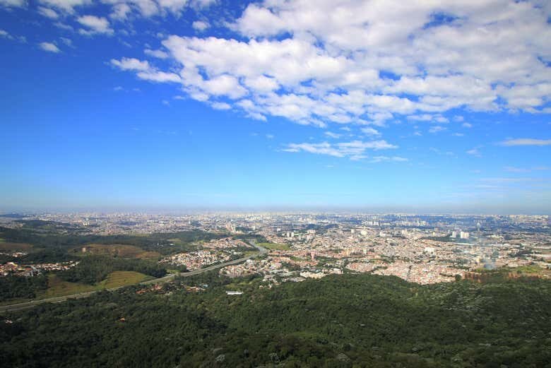 Trilha Privada pelo Parque Estadual do Jaraguá: Descubra a Selva Tropical em São Paulo!