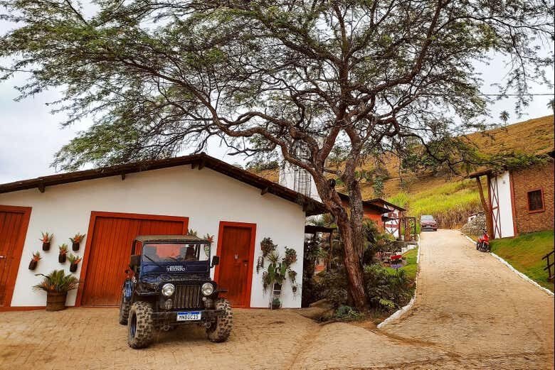 Tour Cultural pelo Agreste Paraibano: Exploração Histórica e Arquitetônica em Areia!