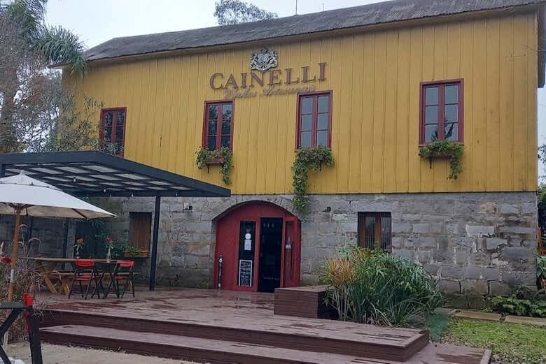 Tour Vale do Rio das Antas & Vinícolas da Serra Gaúcha — Uma imersão entre montanhas e sabores!