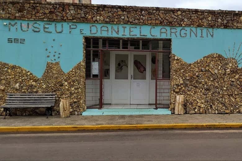 Tour Histórico e Paleontológico: Santa Maria e Mata em um Dia!