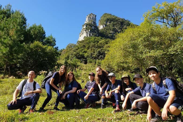 Descubra a Trilha do Dedo de Deus: Aventura na Serra Gaúcha!