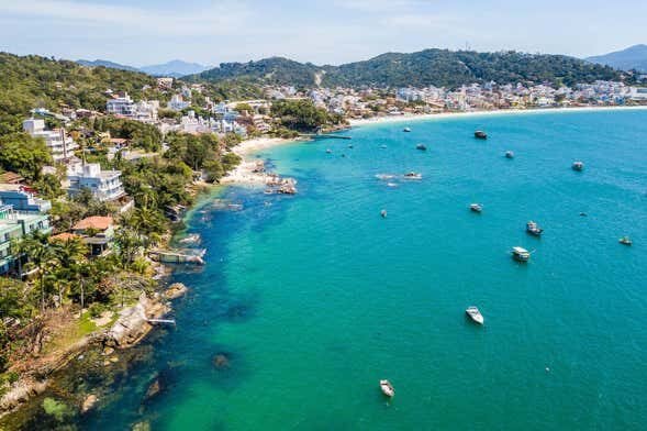 Exploração Incrível pelas Praias de Bombinhas: Safári e Aventura 4x4!