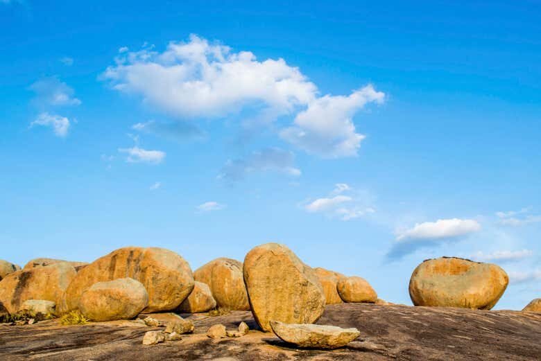 Excursão Privada a Cabaceiras e ao Lajedo de Pai Mateus: Descubra a 'Roliúde' Nordestina!
