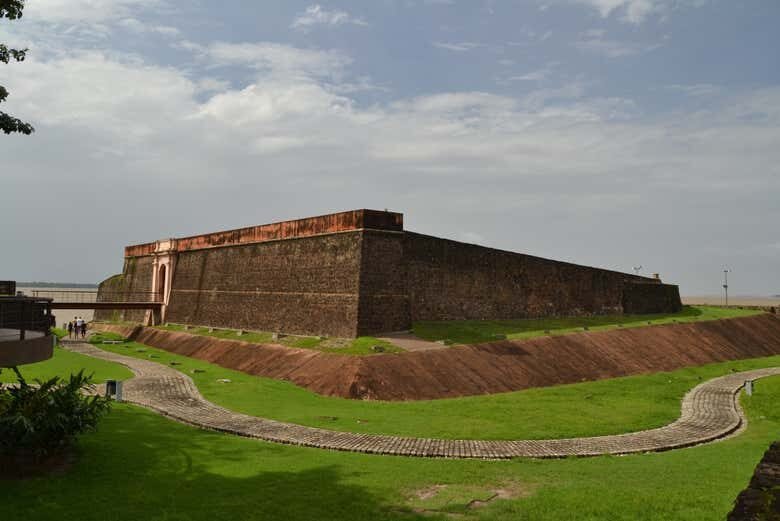 Belém Colonial: Uma Viagem Guiada pelas Origens da Capital do Pará!