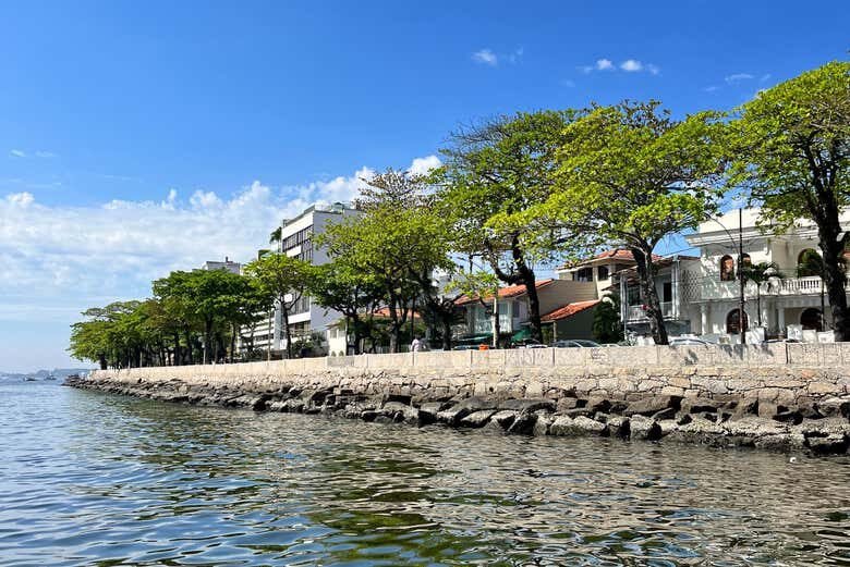 Passeio de Barco pela Baía de Guanabara com Café da Manhã Flutuante!