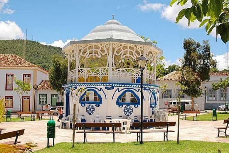 Descubra a História e Cultura em uma Excursão Inesquecível a Goiás Velho!