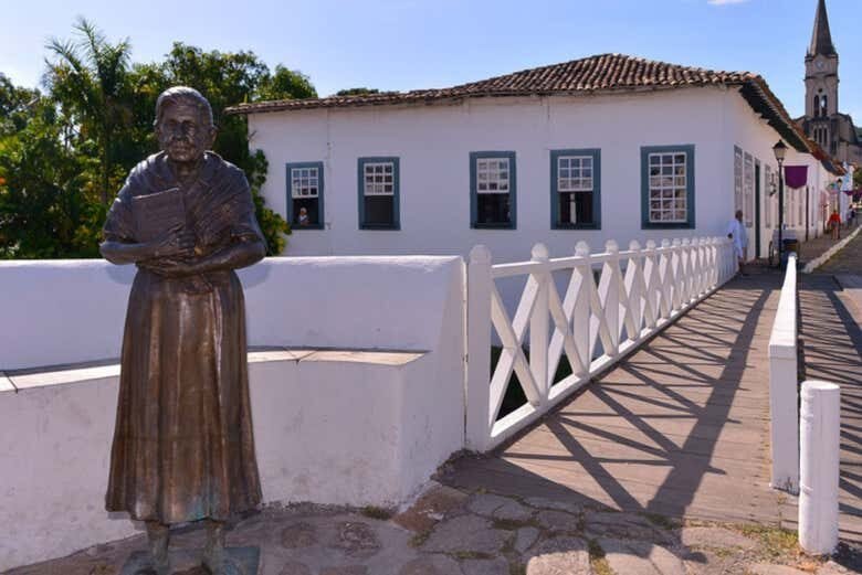 Descubra a História e Cultura em uma Excursão Inesquecível a Goiás Velho!