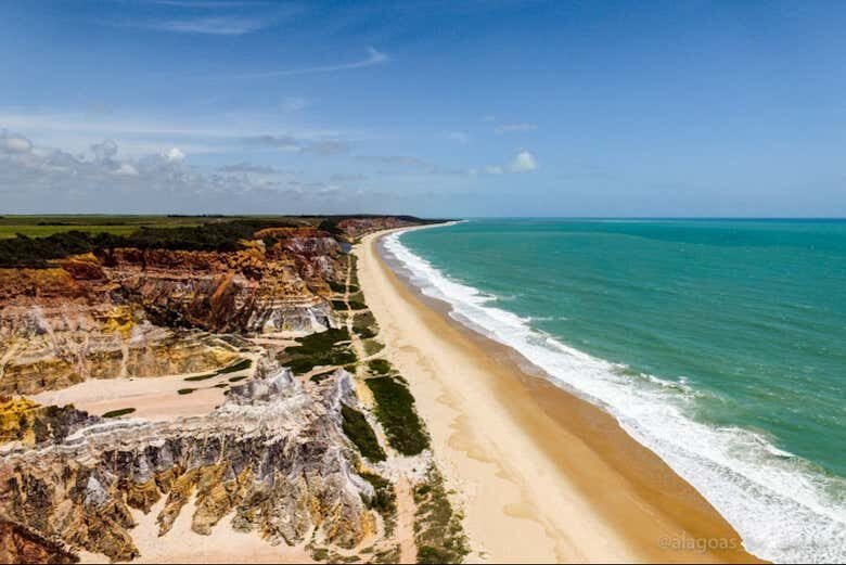 Descubra as Belezas Paradisíacas das Praias do Francês e do Gunga com uma Excursão Privada!
