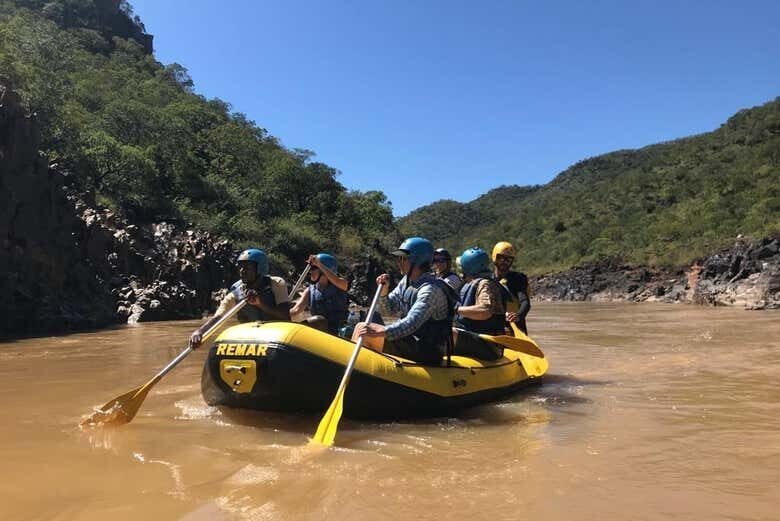 Rafting na Chapada dos Veadeiros com Visita à Comunidade Kalunga e Almoço Típico!