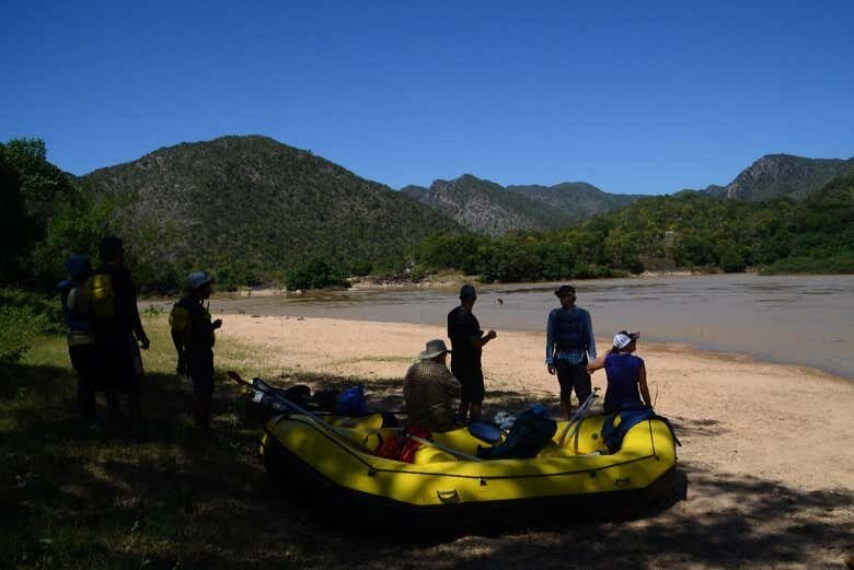 Rafting na Chapada dos Veadeiros com Visita à Comunidade Kalunga e Almoço Típico!