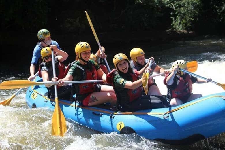 Aventura de Rafting + Templo Budista em Três Coroas — Saindo de Cambará do Sul!