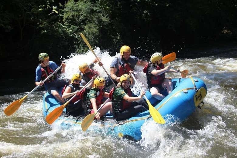 Aventura de Rafting + Templo Budista em Três Coroas — Saindo de Cambará do Sul!