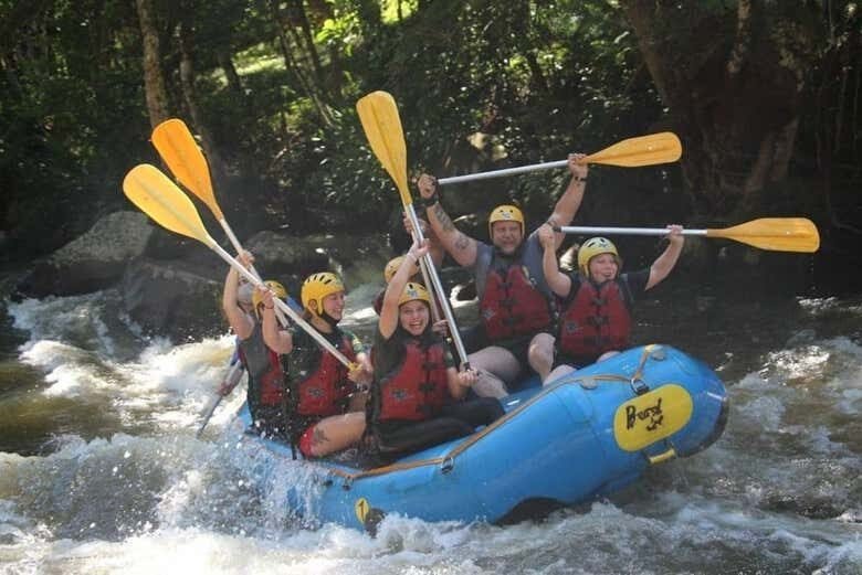Aventura de Rafting + Templo Budista em Três Coroas — Saindo de Cambará do Sul!