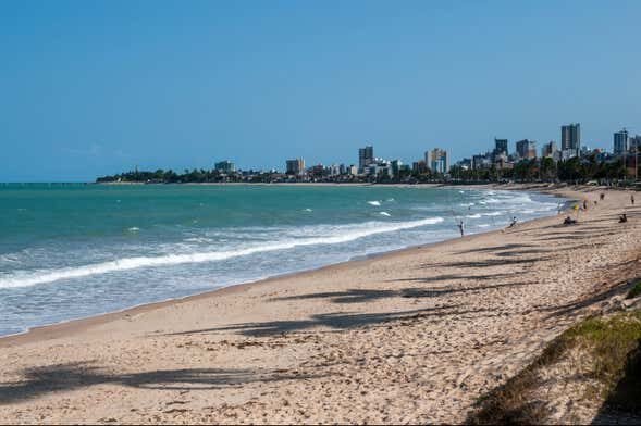 Explore o Litoral Norte da Paraíba com um Passeio de Buggy Incrível!