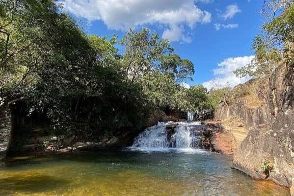 Aventura nas Cachoeiras de São Jorge em Pirenópolis: Natureza e Diversão Garantidas!