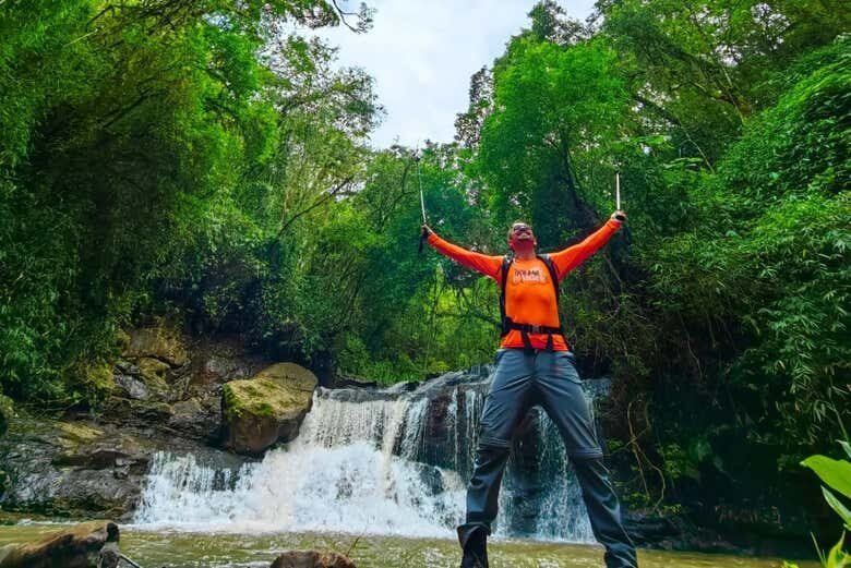 Tour Cultural e Natural em Alto Feliz: Tradições, Natureza e Cachoeiras!