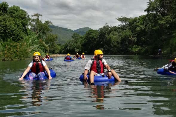 Aventuras de Boia Cross pelo Rio Canoa!