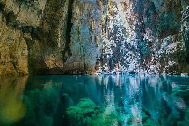Descida ao Inexplorado: Rapel Elétrico no Abismo de Anhumas!