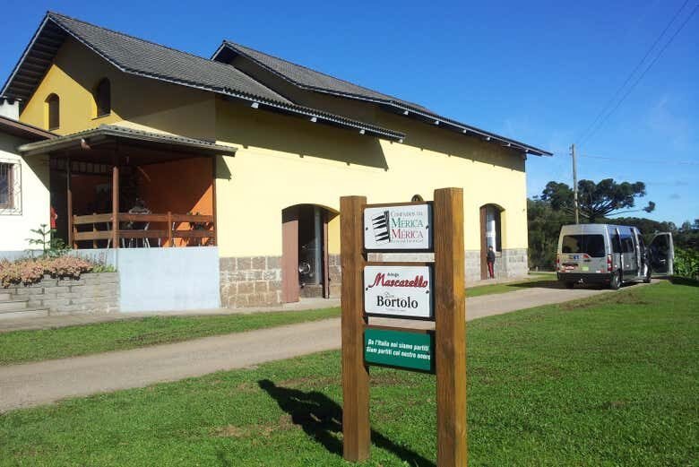 Tour Rural por Flores da Cunha: Natureza e Tradição no RS!