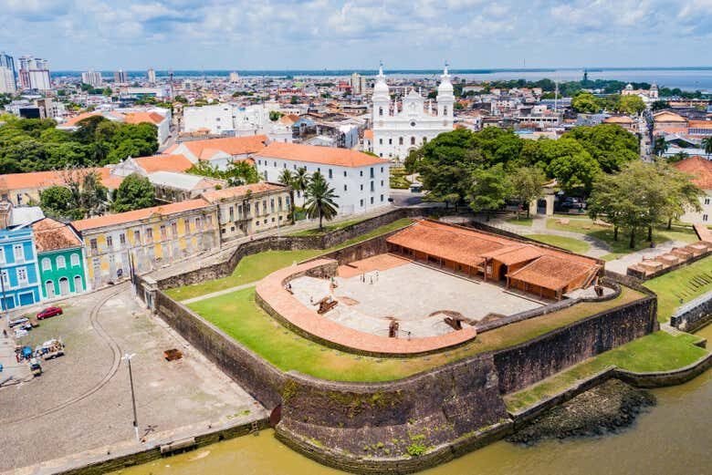 Belém Colonial: Uma Viagem Guiada pelas Origens da Capital do Pará!