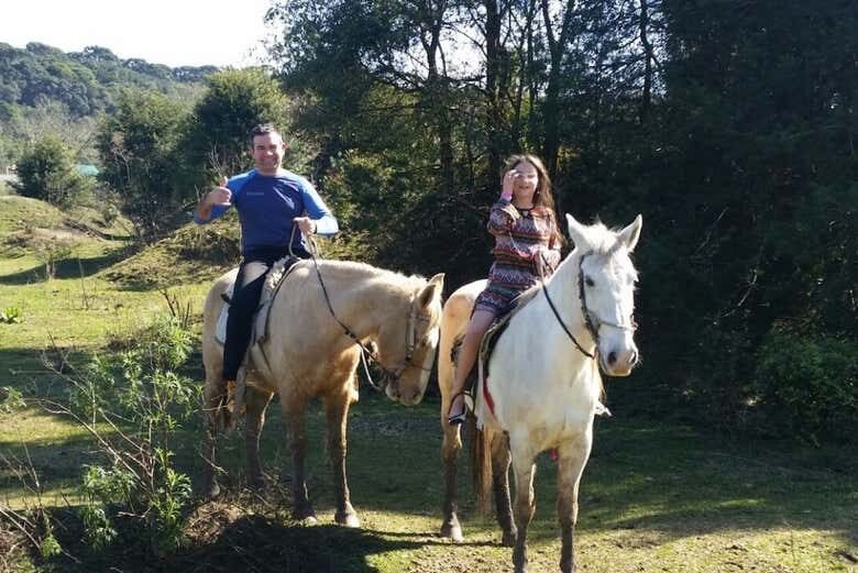 Aventura Animal em Curitiba: Passeio a Cavalo + Visita ao Zoológico!