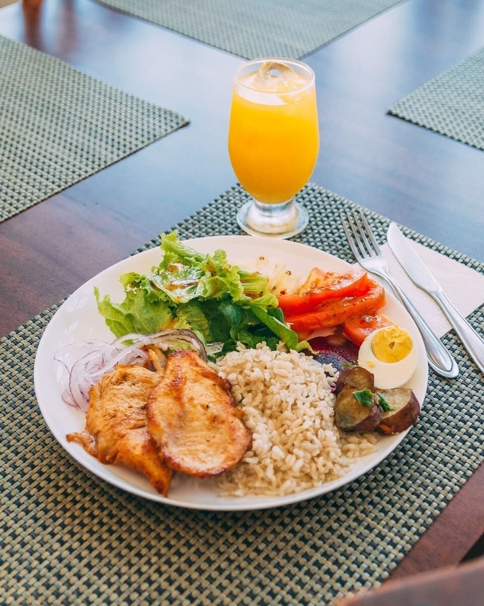 Sabores no Appetite Grill: Buffet Livre + Suco!