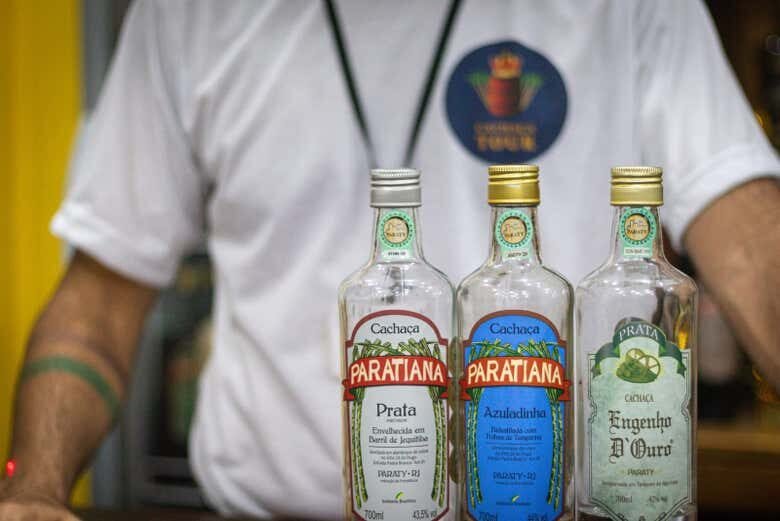 Sabores de Paraty: Tour pelas Cachaçarias com Degustação!