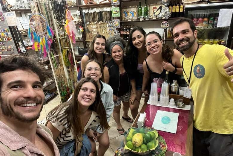 Sabores de Paraty: Tour pelas Cachaçarias com Degustação!