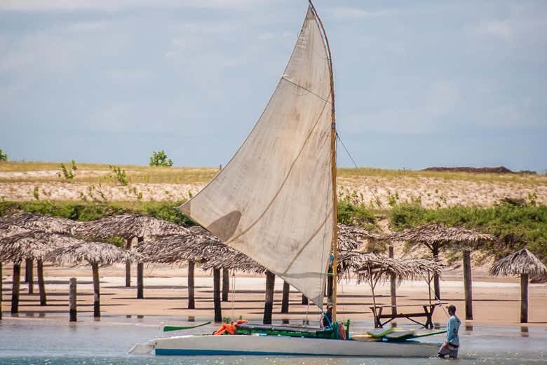 Paraíso Tropical em Barra do Cunhaú: Praias, Rio e Passeio de Barco!