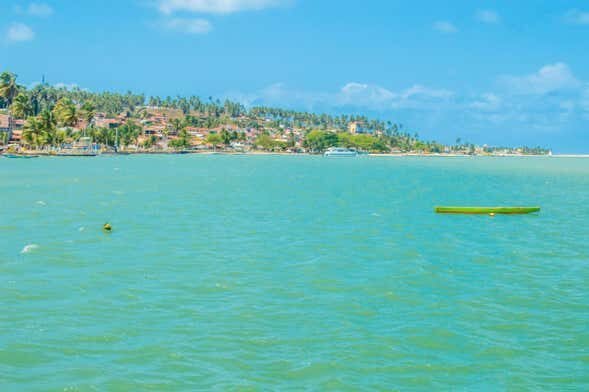 Paraíso Tropical em Barra do Cunhaú: Praias, Rio e Passeio de Barco!