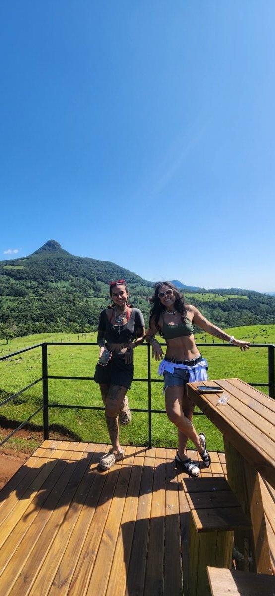 Aventura de Quadriciclo: Explore Trilhas, Cânions e Cachoeiras!